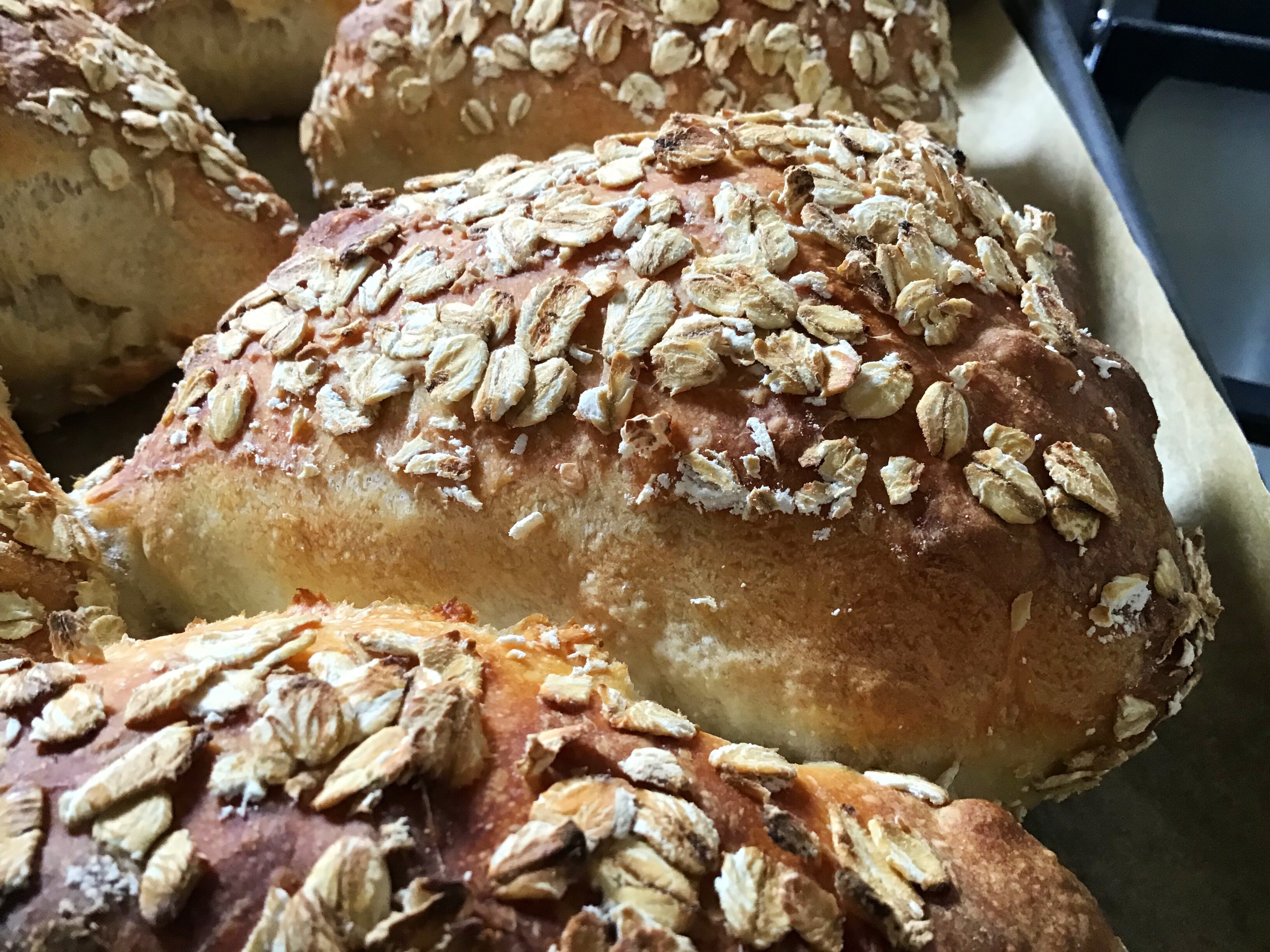 A close up of some bread with nuts on it