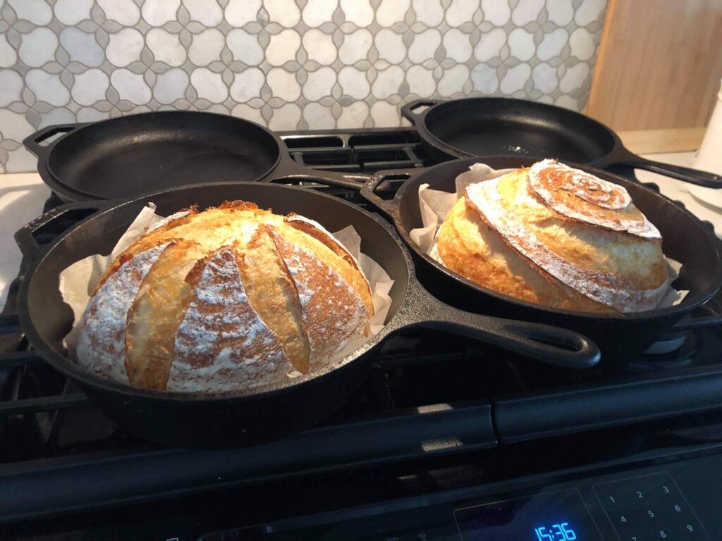 Sourdough day with the Lodge combo cooker! : r/castiron